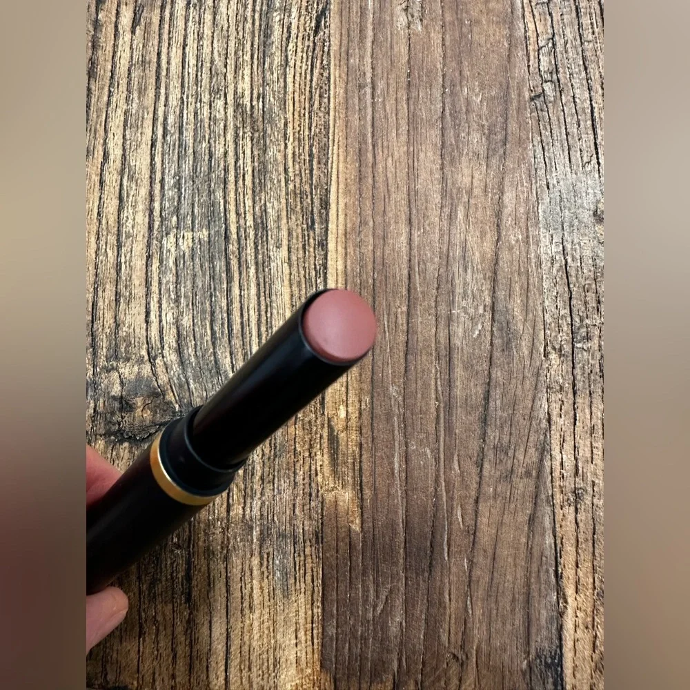 MAC Cosmetics Power Kiss Velvet Blur Slim Stick - Brown